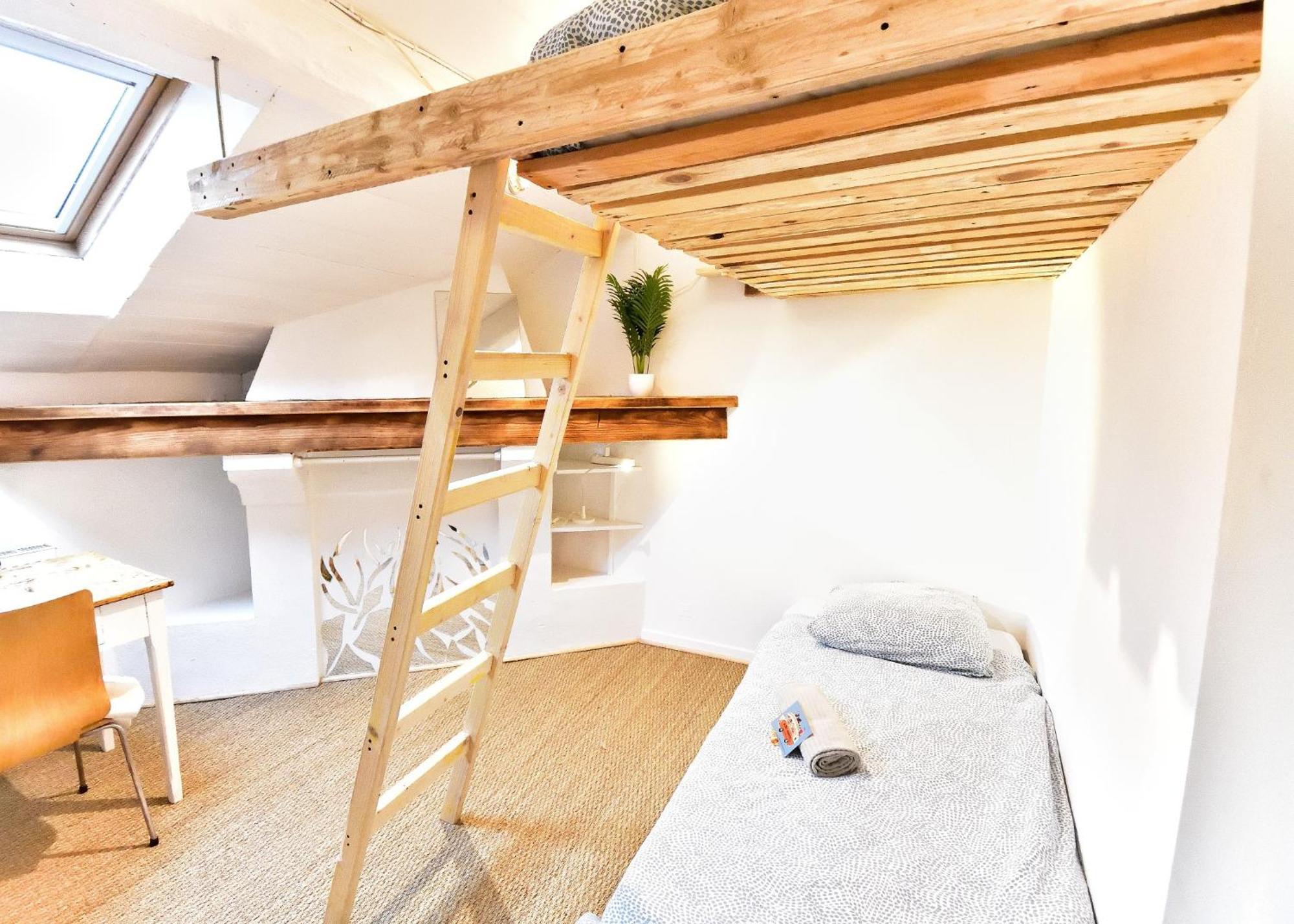 Surf Hostel ビアリッツ エクステリア 写真